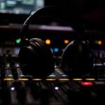 Casque monitoring studio fermé : guide d'achat et comparatif